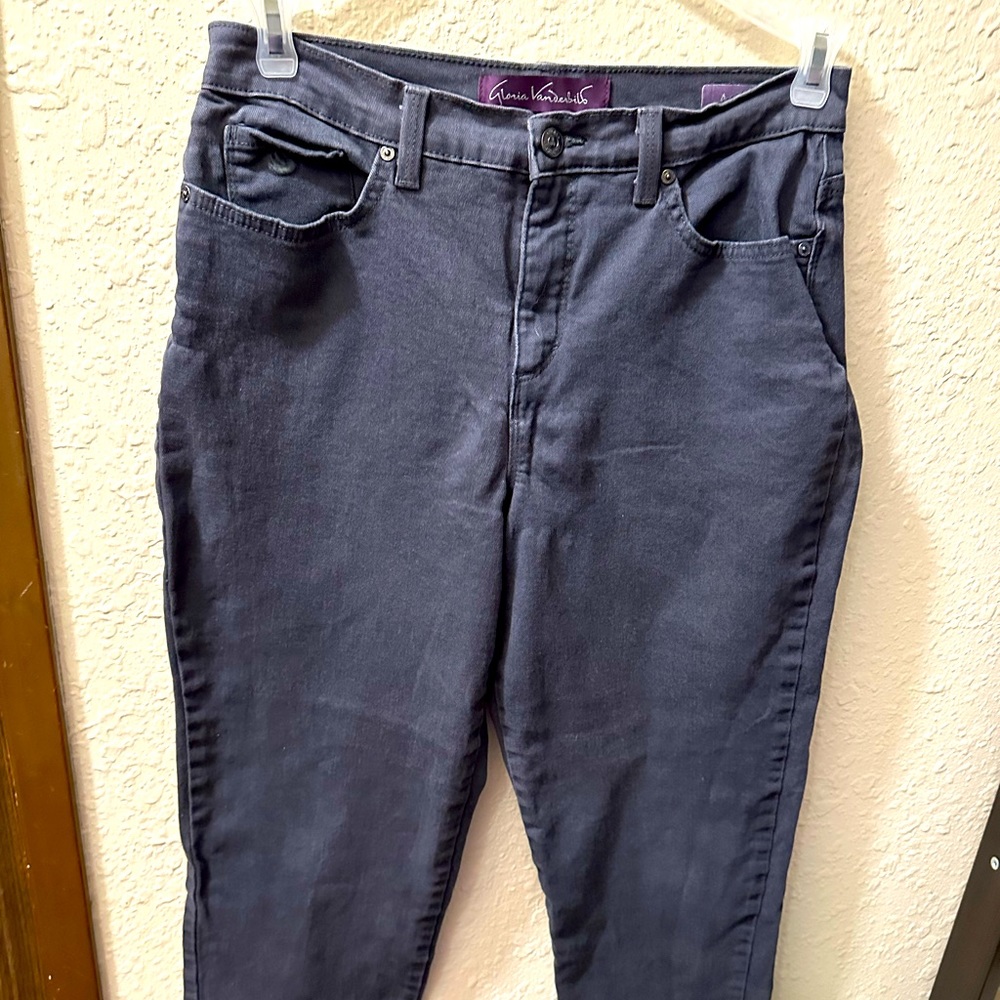 Gloria Vanderbilt, Amanda style excellent used condition jeans